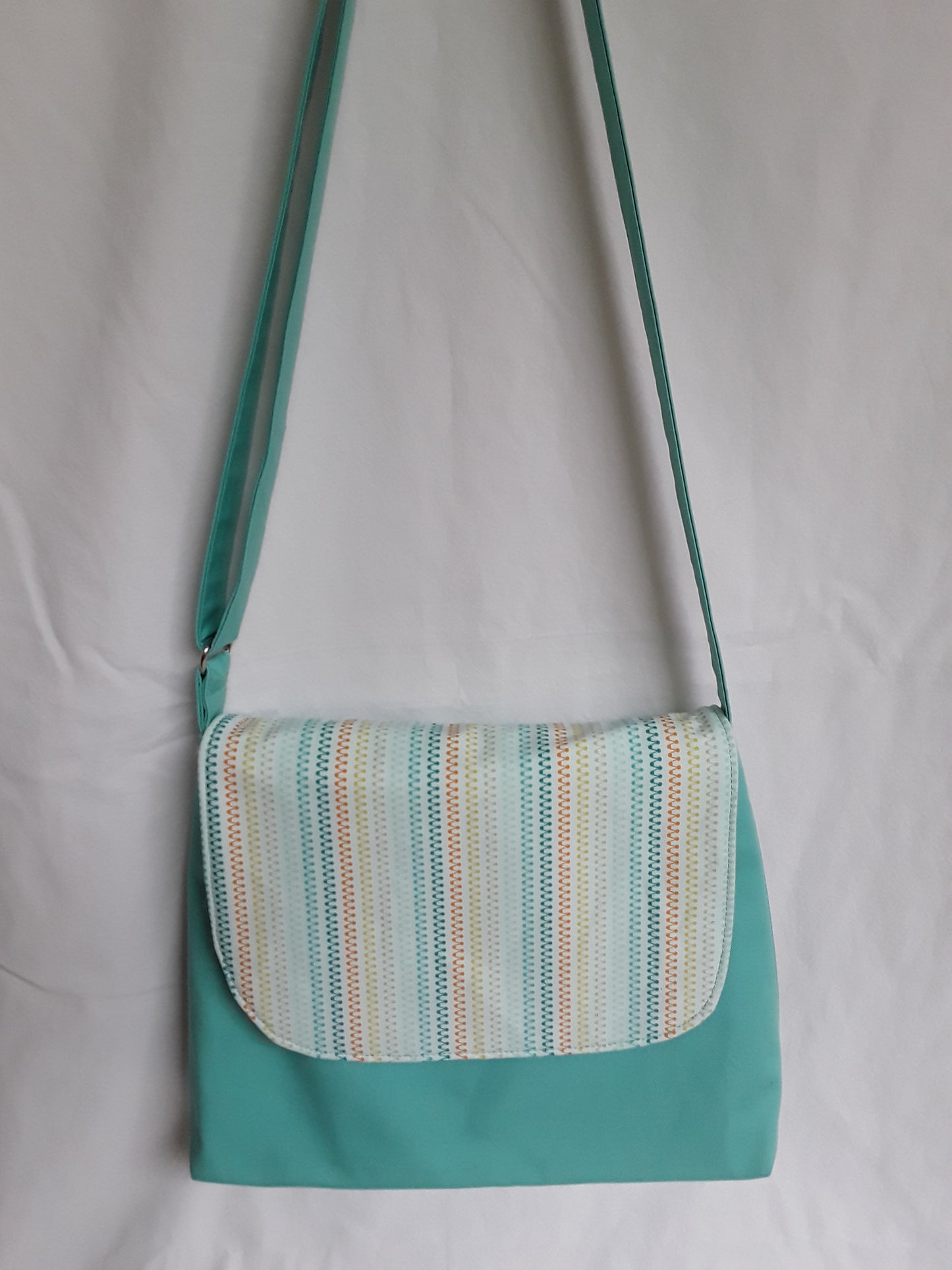 Handbag, Green Shoulder bag, Cross-body bag with adjustable handle