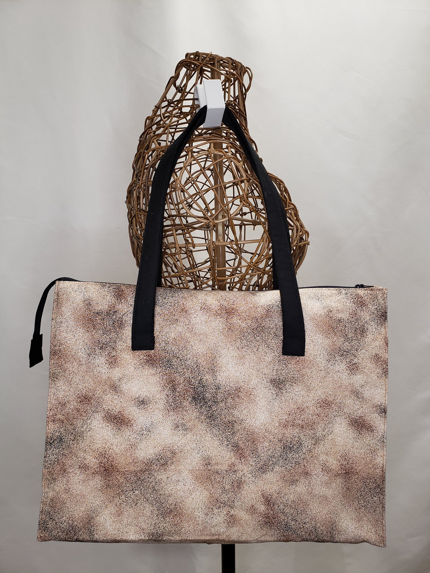 Tote Bag, Beige and Black Zippered Tote Bag, Quilted Tote bag, Beige Carry bag, Large Project bag, Large travel bag