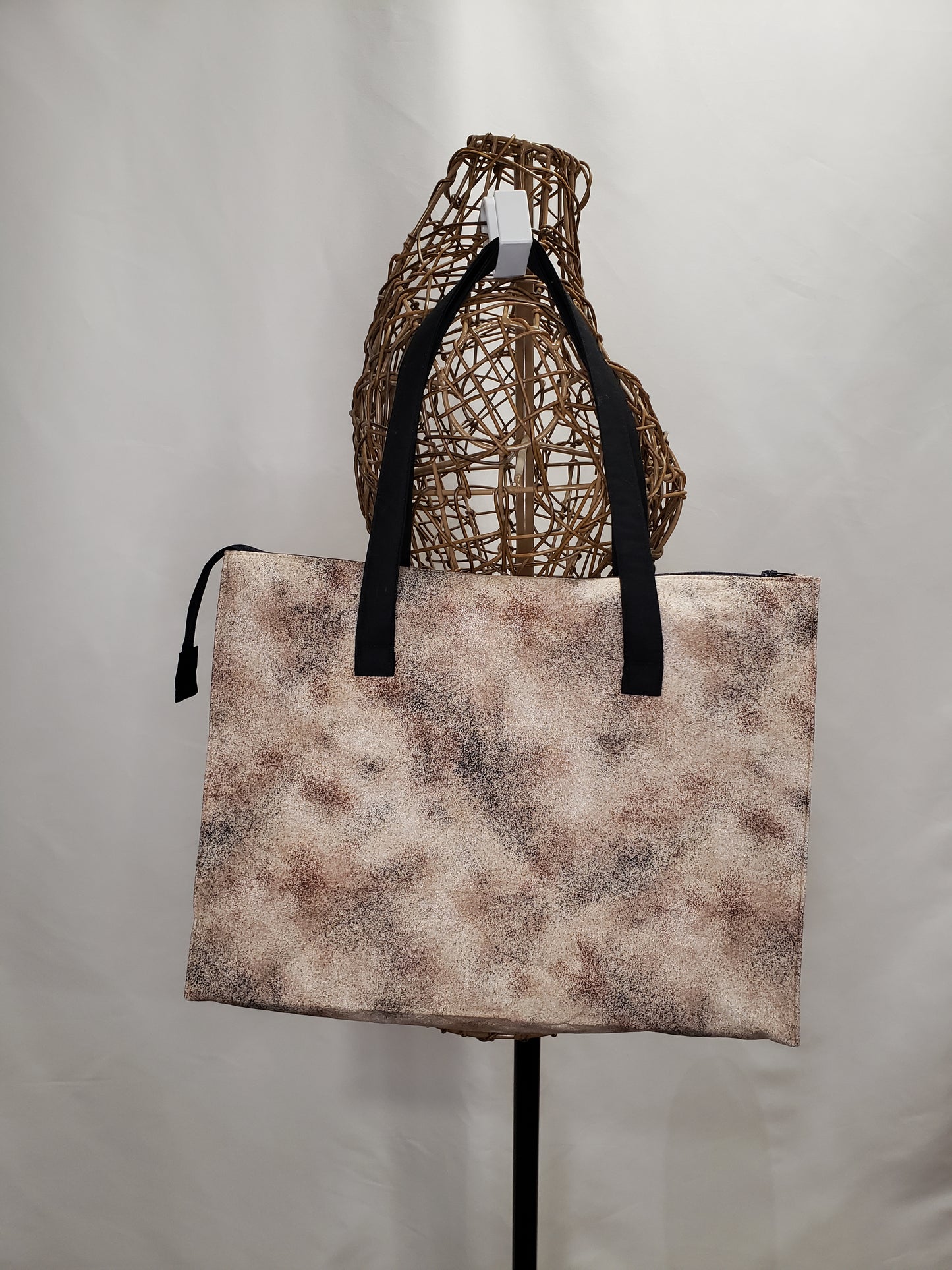 Tote Bag, Beige and Black Zippered Tote Bag, Quilted Tote bag, Beige Carry bag, Large Project bag, Large travel bag