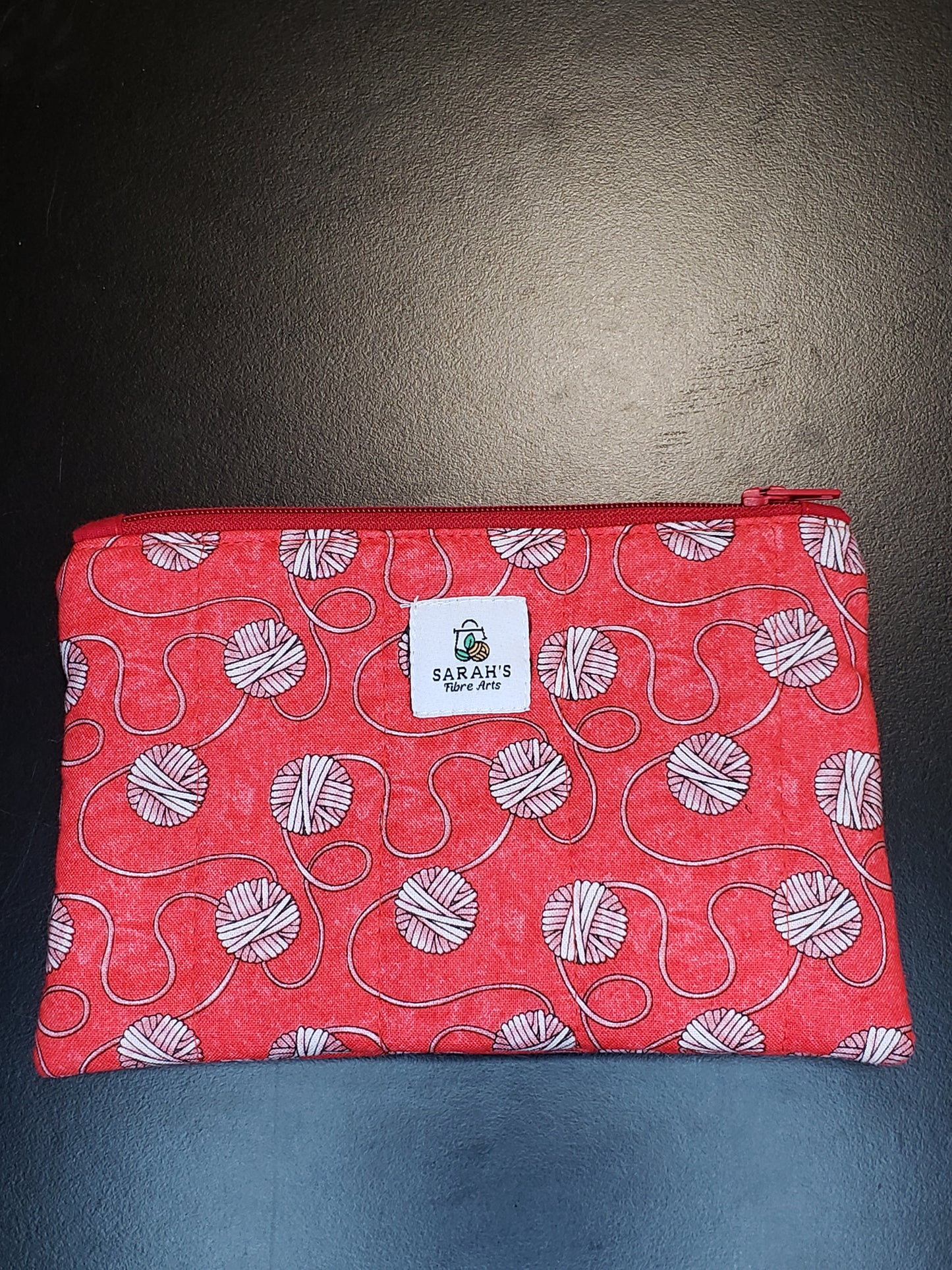 Zippered pouch, Red Notions pouch, Coin Purse, Notions Pouch, Red Coin Purse, Red Zippered Pouch