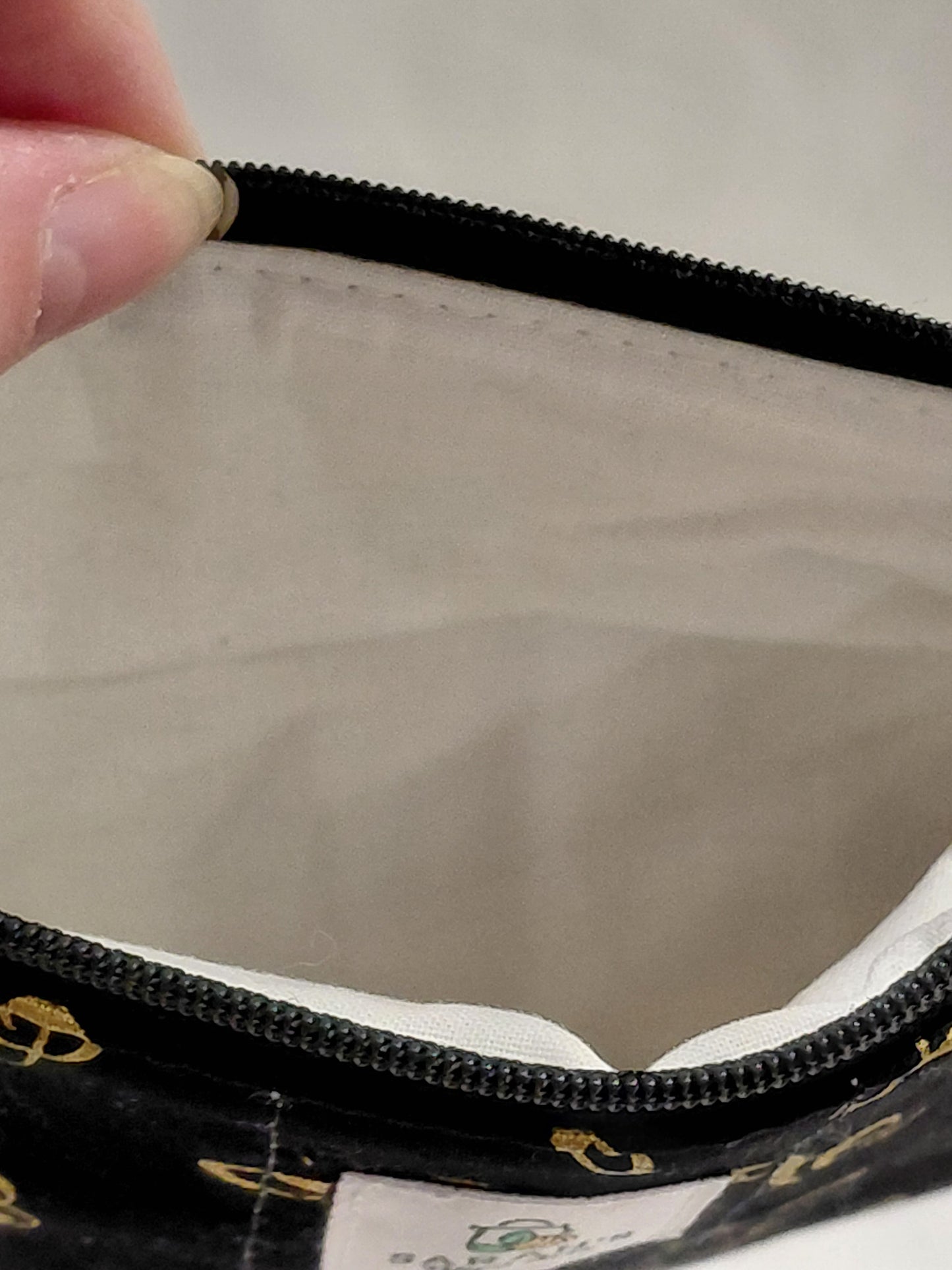 Zippered pouch, Music notes notions bag/coin purse, Black Notions Bag, Music Zippered purse, Music zippered pouch, Music coin bag