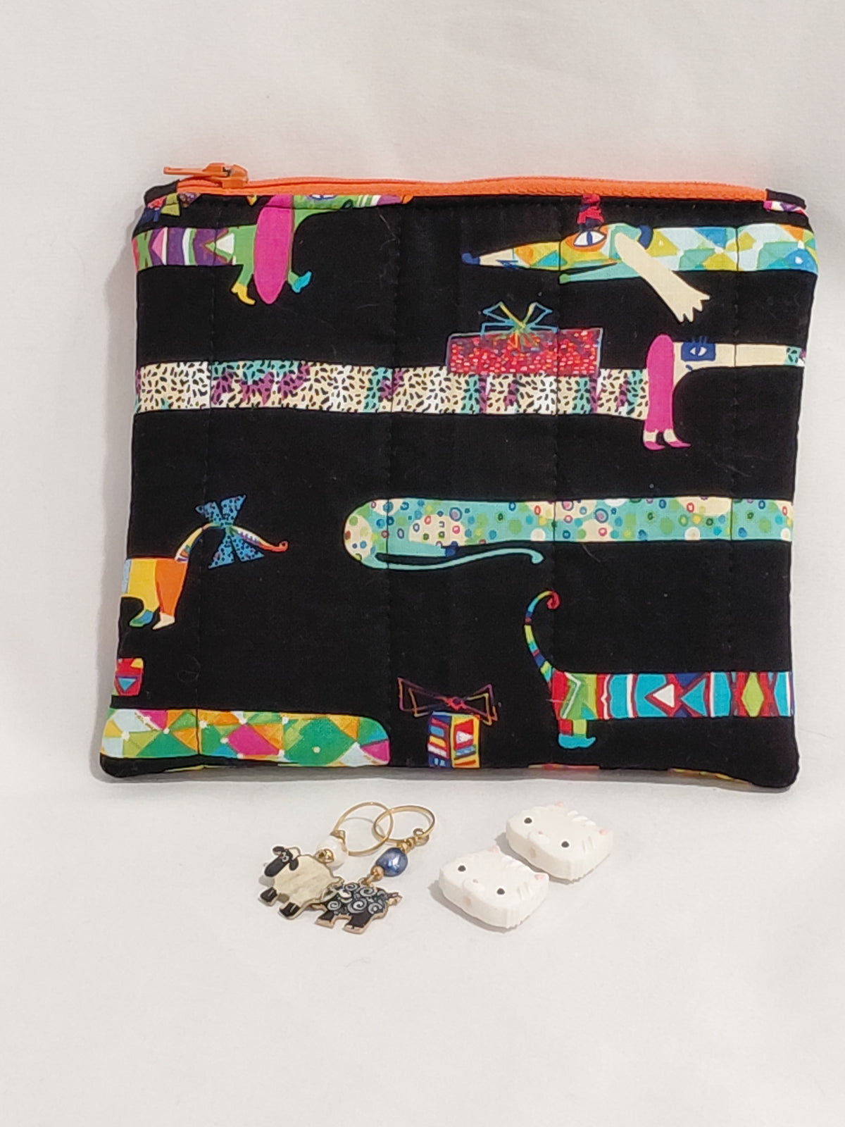 Zippered pouch, Dogs notions bag, Dog coin purse, Dog coin pouch, colourful dogs bag