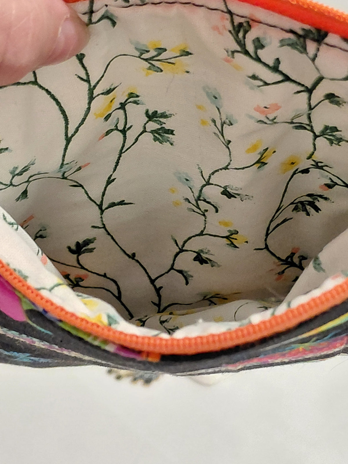 Zippered pouch, Dogs notions bag, Dog coin purse, Dog coin pouch, colourful dogs bag