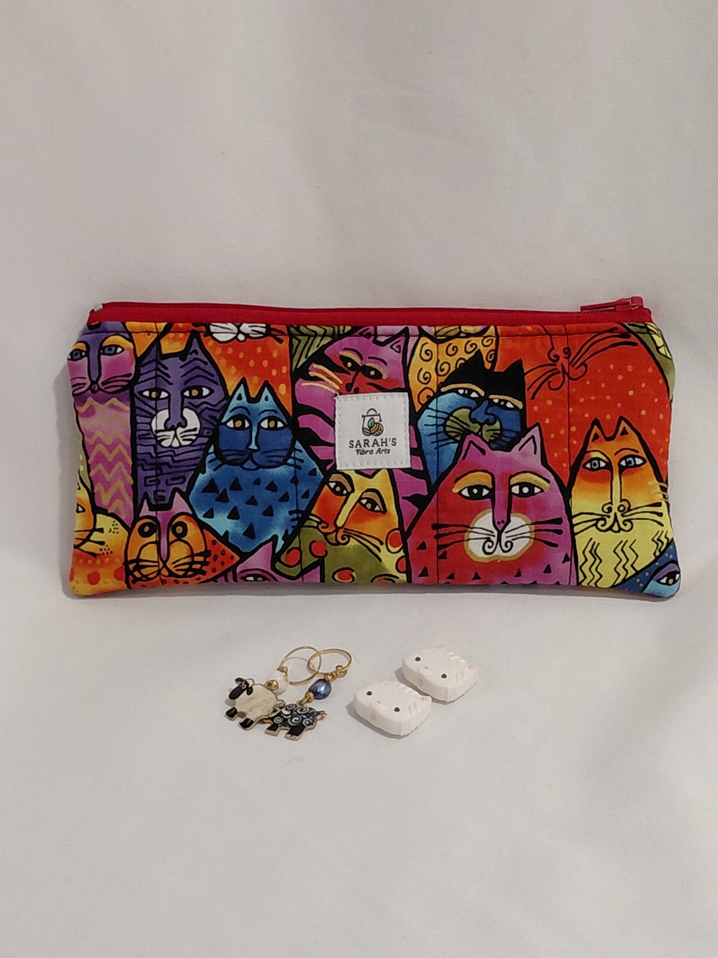 Zippered pouch, Cats notions bag, Cat coin purse, cat coin pouch, colourful cats bag, exotic cats bag