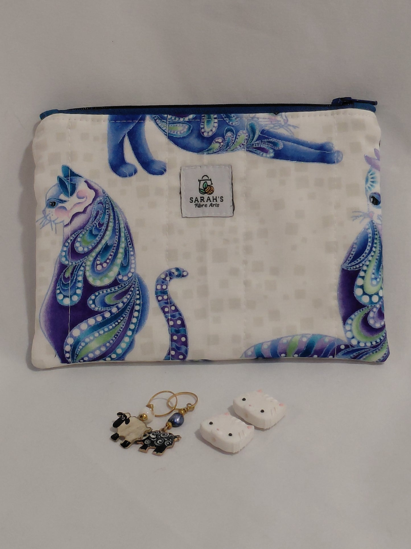 Zippered pouch, Cats notions bag, Cat coin purse, cat coin pouch, colourful cats bag, exotic cats bag