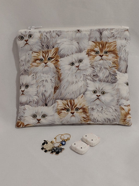 Zippered pouch, Cats notions bag, Cat coin purse, cat coin pouch, colourful cats bag, exotic cats bag